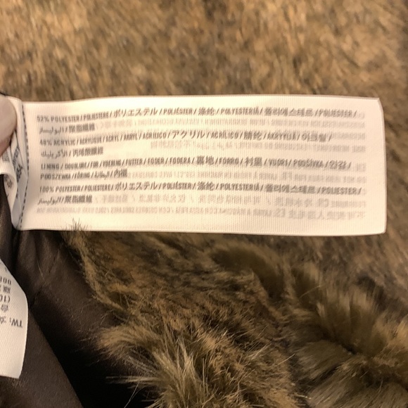 Abercrombie & Fitch Womens Faux Fur Vest Brown Size Large NWT - Picture 8 of 8